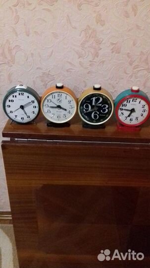Часы-будильники