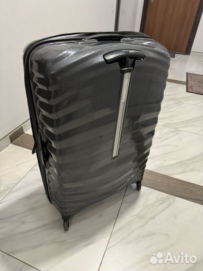 Чемодан большой Samsonite Lite-Shock XLCurv