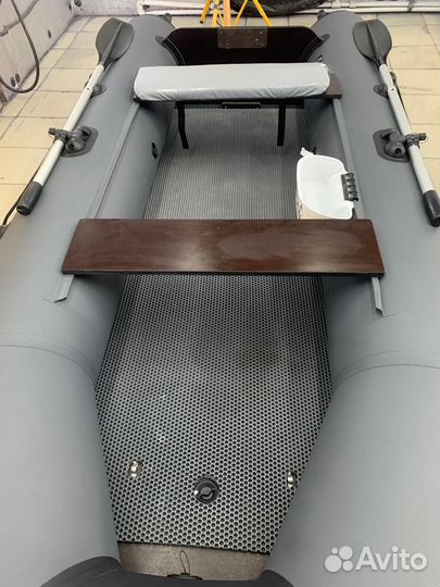 Моторная лодка