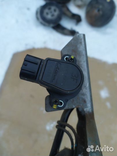 Педаль газа Ниссан Альмера Классик