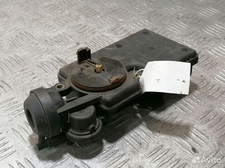 Механизм изменения геометрии, длины впускного колл