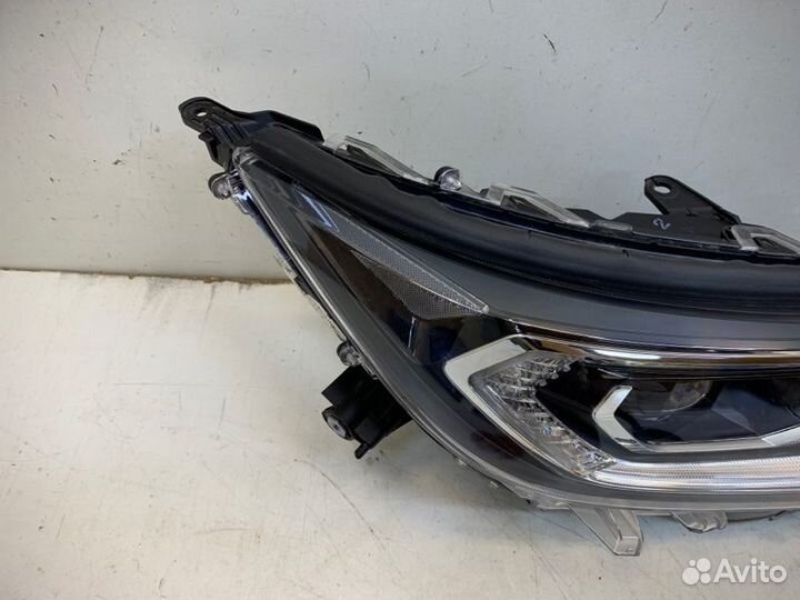 Фара правая Toyota Rav4 XA50 2018-2023
