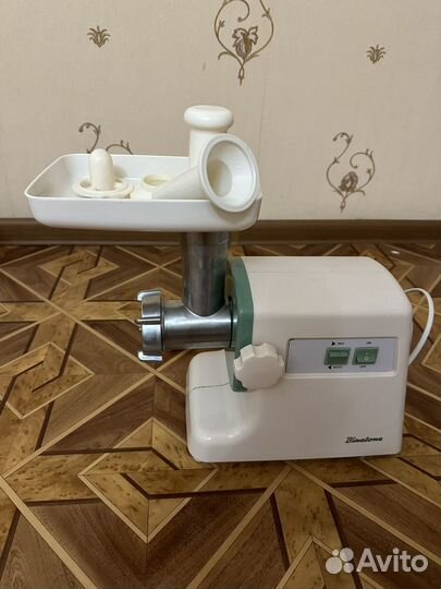 Мясорубка Binatone MGR-1000