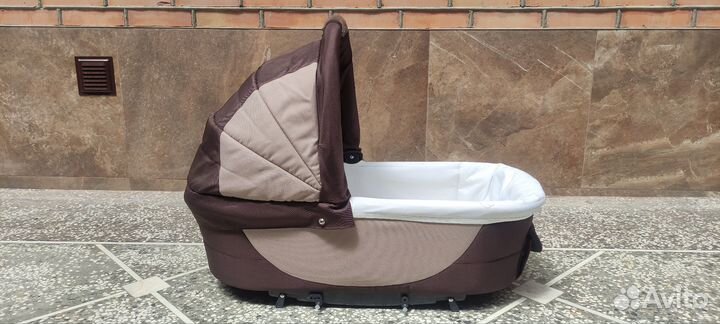 Прогулочная коляска 2 в 1