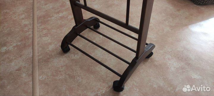 Вешалка напольная