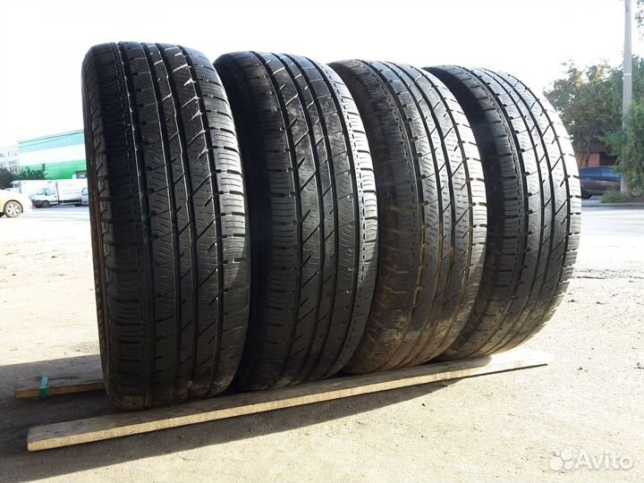 Continental ContiCrossContact LX 215/65 R16