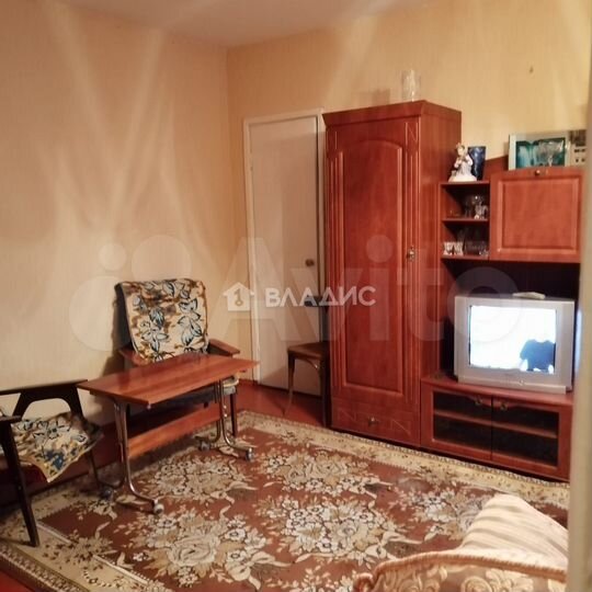 2-к. квартира, 42 м², 3/5 эт.