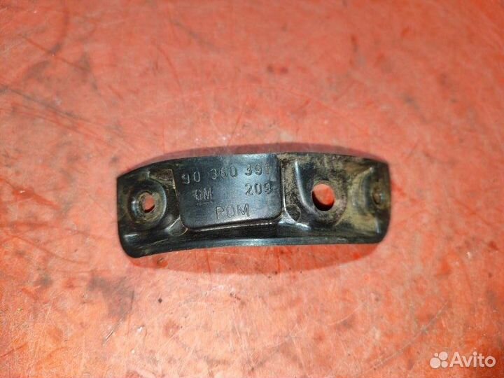 Замок лючка бензобака Opel Astra F универсал 1.6