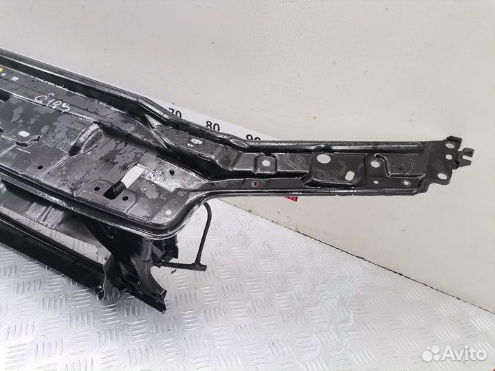 Панель передняя (телевизор) для Volvo S60 1