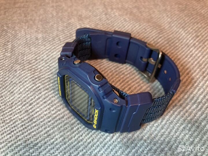 Часы Casio G-Shock DW-5600EB-2