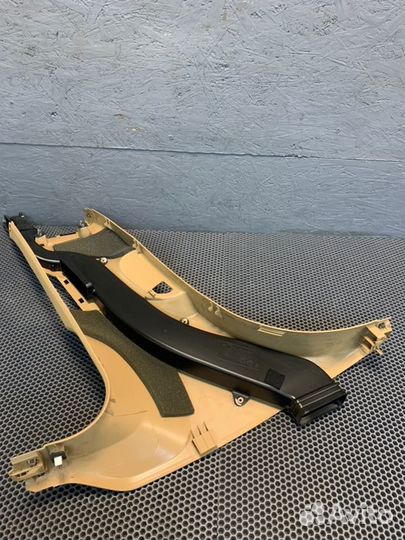 Обшивка стойки правая Porshe Panamera 970 рест