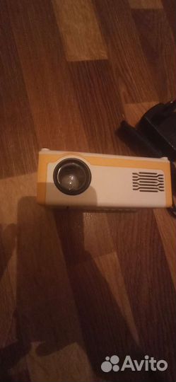 Мини проектор