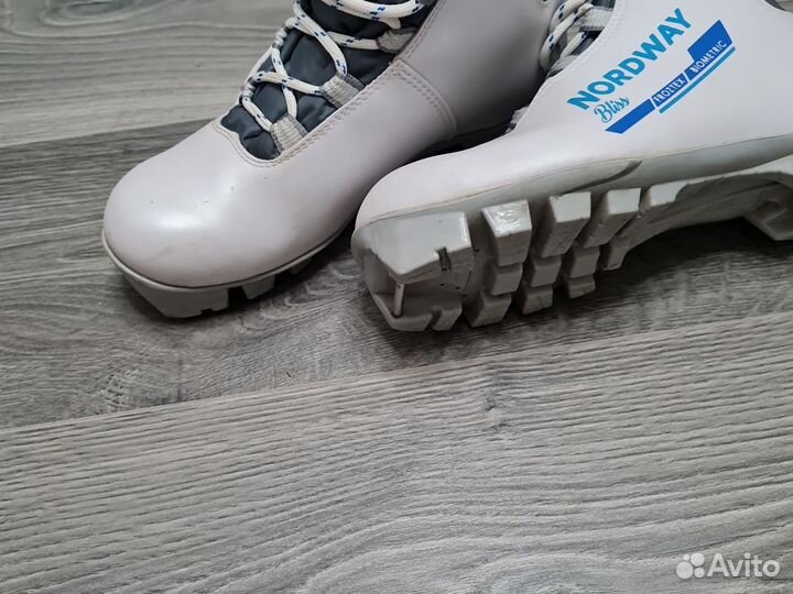 Лыжные ботинки 36 размер