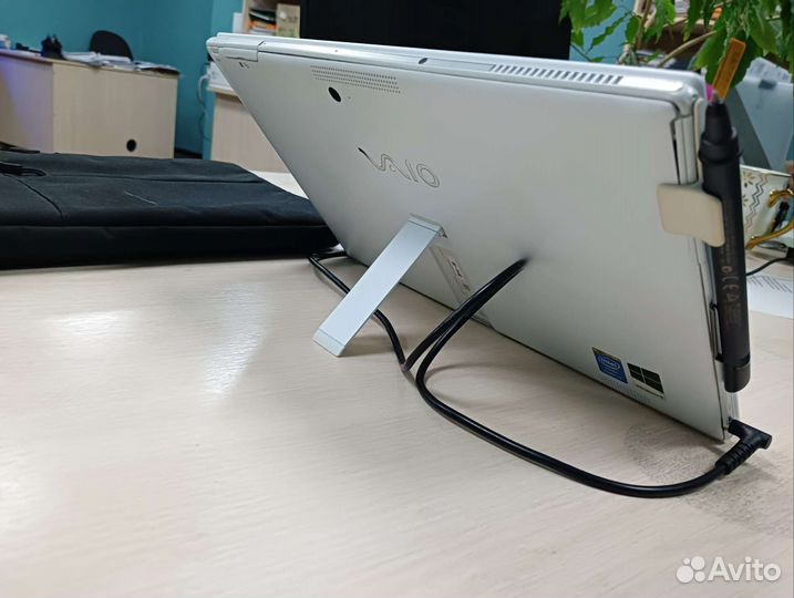 Ноутбук планшет Sony Vaio Tap 11