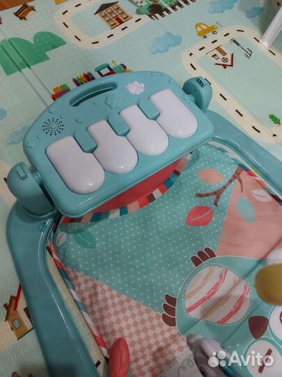 Развивающий коврик с пианино