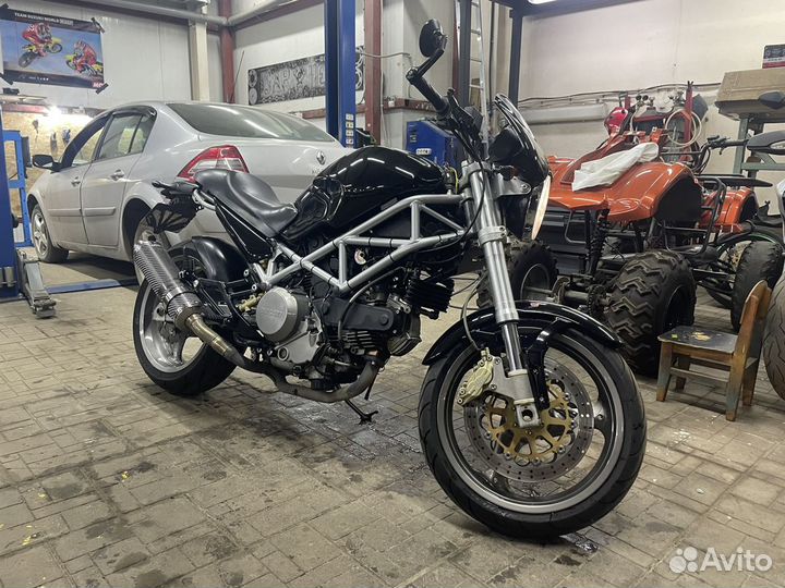 Ducati monster 800 io