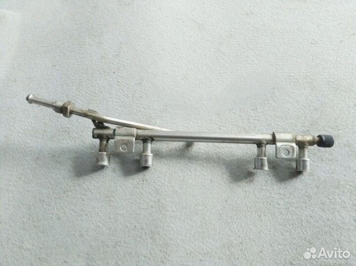 Топливная рейка LADA Kalina 11193 хетчбек 1 2011