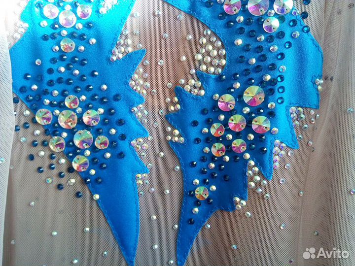 Купальник новый 128-134 для худож гимн и скакалка