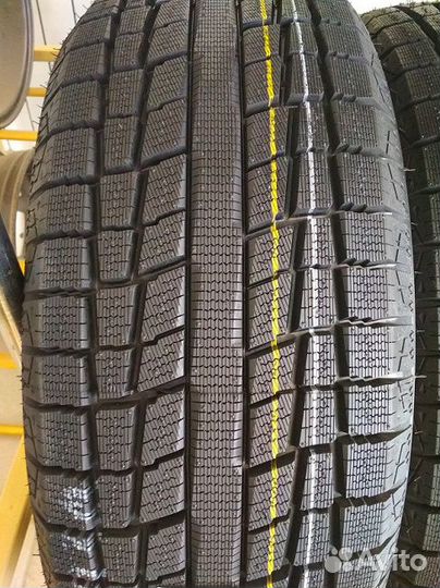 Joyroad Winter RX808 215/65 R16 98T