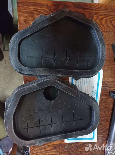 Грязезащитные заглушки проёма рулевых тяг