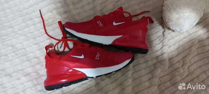 Кроссовки 37