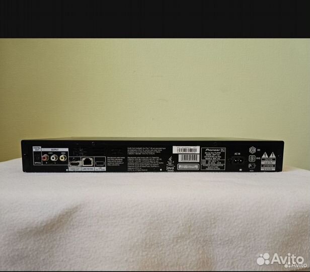 Blu ray плеер pioneer BDP 140