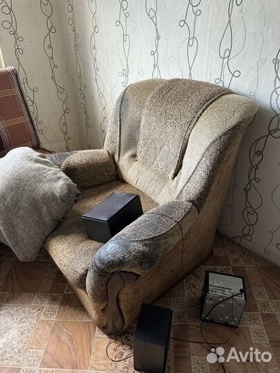 Плита газовая,мебель,стол,кухня