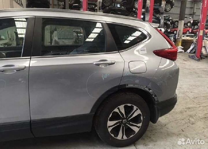 Крышка багажника honda CRV-5 хонда црв5 1.5 new