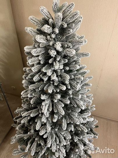 Елка искусственная белая 210