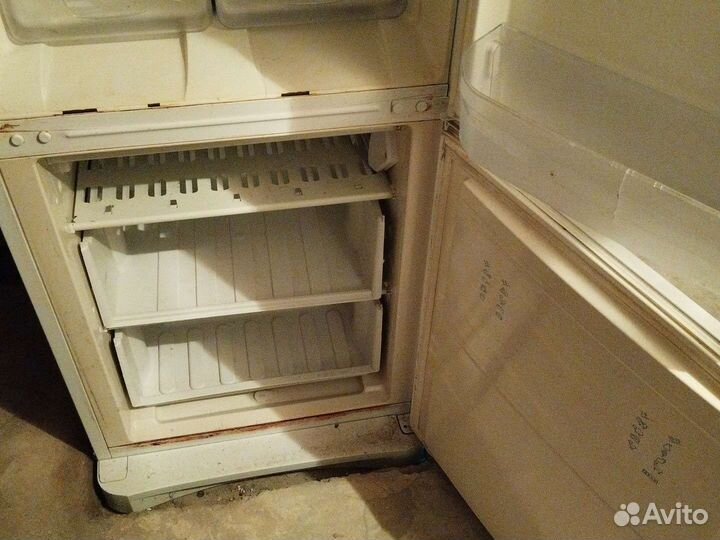Холодильник бу