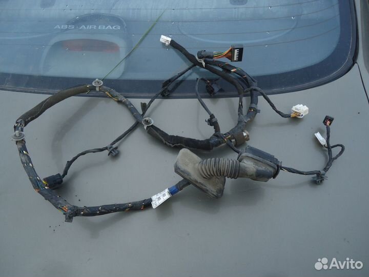 Проводка двери передней левой Kia Cerato 09-13