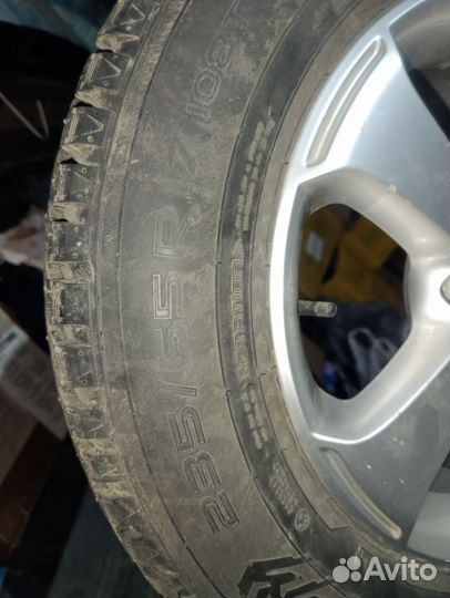 Nokian Tyres Hakkapeliitta 8 SUV 235/65 R17 108T