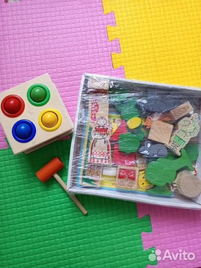 Деревянный театр и стучалка Монтессори