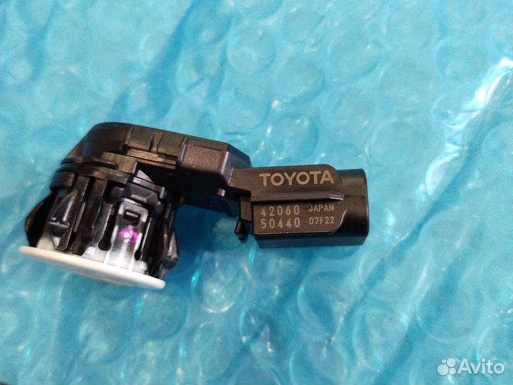 Парктроник Toyota Land Cruiser 200 передний 15-21