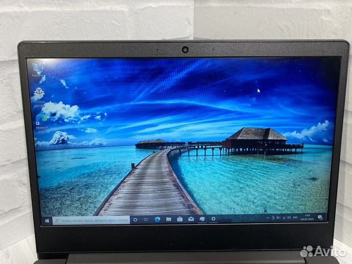 Шустрый ноутбук Lenovo i3-8130/SSD240/8gb