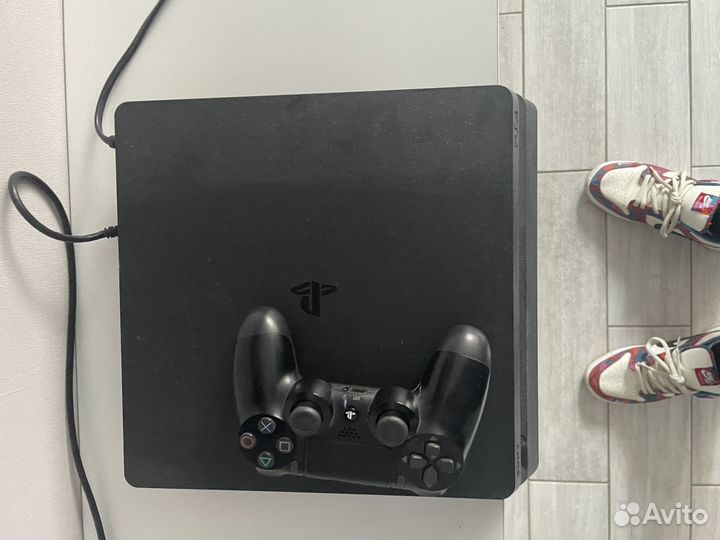 Sony PS4 slim 1tb