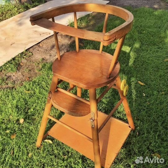 Игрушечный стул