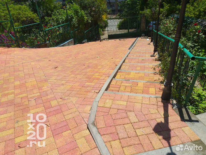 Тротуарная плитка, бордюры с работой под ключ