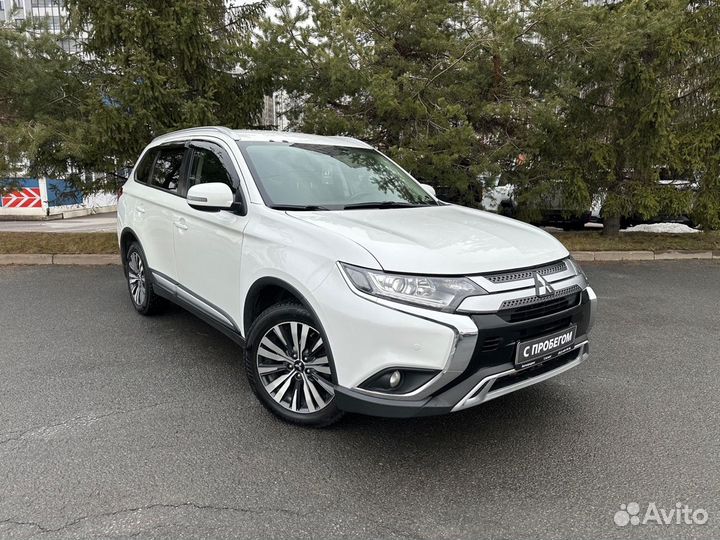 Mitsubishi Outlander 2.0 CVT, 2019, 165 230 км
