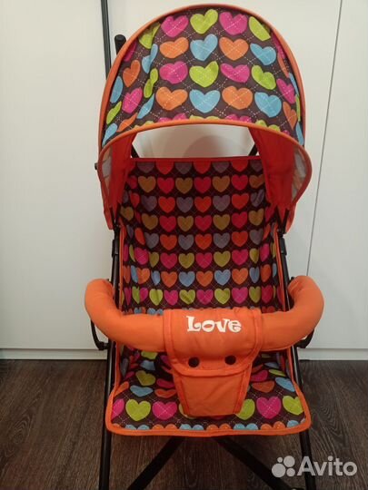 Прогулочная коляска