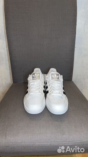 Кроссовки adidas Varial Low