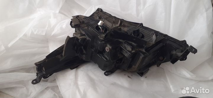 Фара Lexus LX450d/Lexus LX570