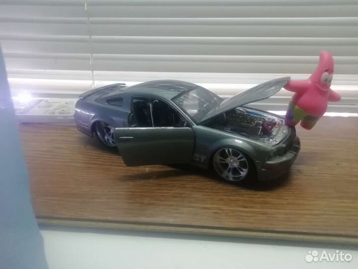 Модель мустанга