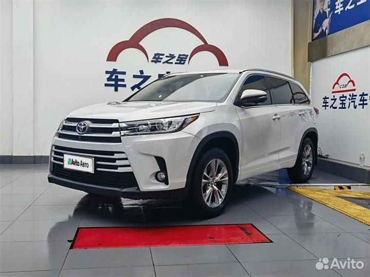 Toyota Highlander 2.0 AT, 2021, 50 000 км