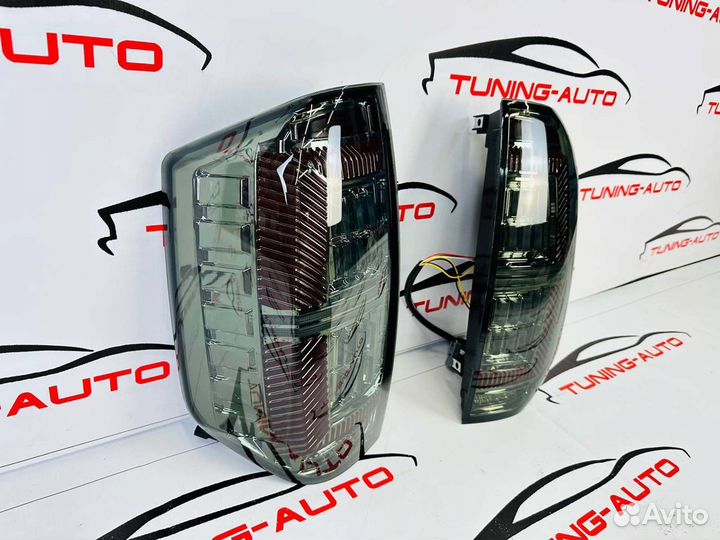 Стоп - сигналы Toyota Tundra (XK50) N8167