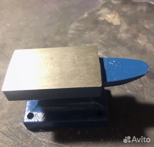 Наковальня маленькая чугун 450 гр