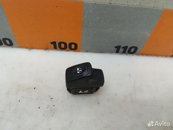 Кнопка стеклоподъемника Renault Megane 1 1.4 2002