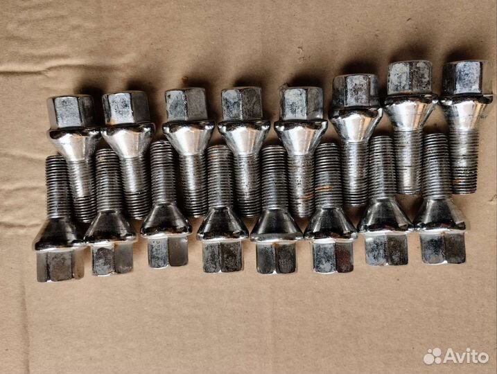 Болты на литые диски