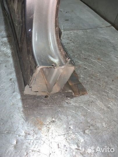 Центральная стойка кузова левая Nissan X-Trail T31