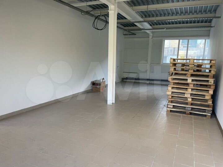 Торговая площадь, 55 м²